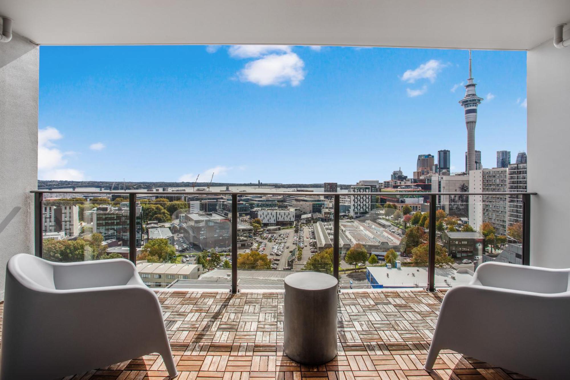 Skyline Serenade Apt With Skycity View And Parking Окленд Екстер'єр фото